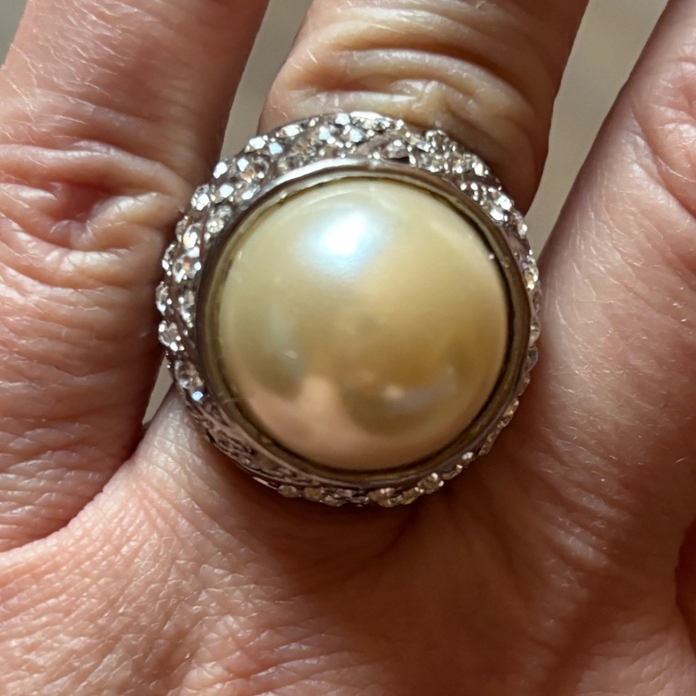 Large pearl statement ring in size 6